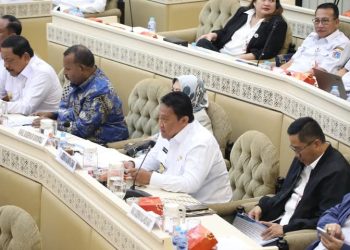 Komisi II DPR RI sangat merespon pemaparan Pemerintah Provinsi (Pemprov) Kalimantan Tengah (Kalteng) dalam Rapat Kerja dan Rapat Dengar Pendapat, Rabu (30/4/2025).