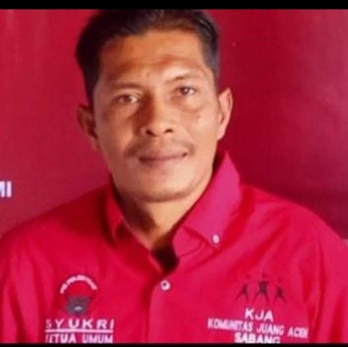 Syukri alias T. Bayu