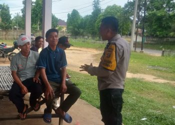 Bhabinkamtibmas Polsek Tanjung Batu Aipda Andi Lumapi melaksanakan kegiatan sambang dan tatap muka bersama warga binaan di wilayah hukumnya.