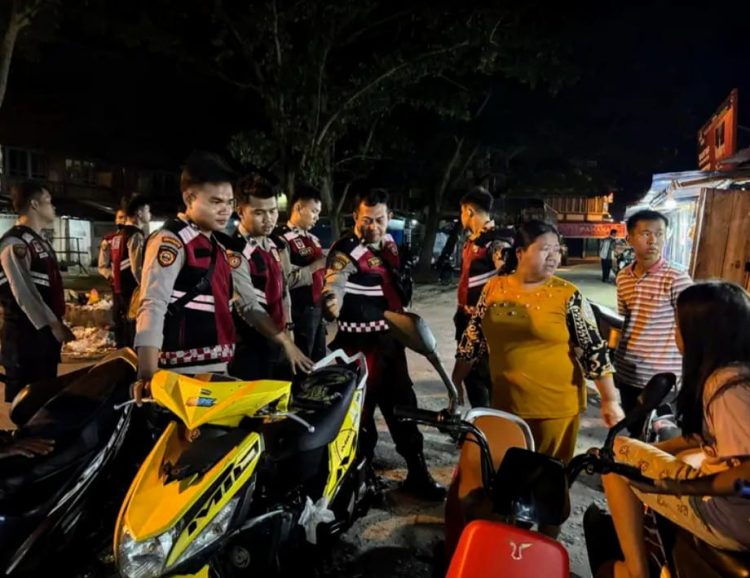 Satuan Samapta Bhayangkara (Sat Sabhara) Polres OKI menggelar patroli, sekira pukul 22.00 Wib. Sabtu (10/5/2025) Malam.