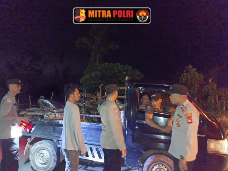 Polsek Rantau Alai Polres Ogan Ilir menggelar Kegiatan Rutin Yang Ditingkatkan (KRYD) pada Sabtu malam (17/05/2025) sekitar pukul 21.00 WIB.