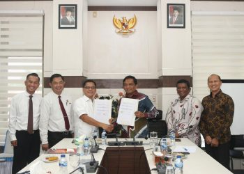 Pemerintah Kota Sabang melakukan penandatangan kerja sama dengan Kejaksaan Negeri Sabang dalam bidang perdata dan tata usaha negara. Kegiatan ini berlangsung di Ruang Rapat Pulau Klah Kantor Wali Kota Sabang, yang turut disaksikan Kepala OPD terkait, pada Selasa (22/5/25).