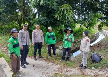 Ditbinmas Polda Kalteng melalui Subditbintibsos mengintensifkan imbauan kepada masyarakat di daerah rawan kebakaran hutan dan lahan (Karhutla), Senin (26/5/2025) siang.