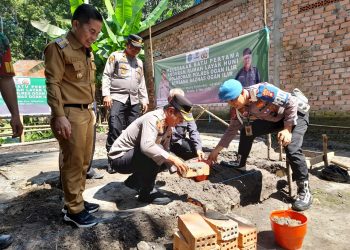 Pada hari Selasa, 27 Mei 2025, sekira pukul 10.00 WIB, digelar kegiatan Peletakan Batu Pertama sebagai simbol dimulainya pembangunan Rumah Layak Huni di Dusun IV Desa Tanjung Seteko, Kecamatan Indralaya, Kabupaten Ogan Ilir.