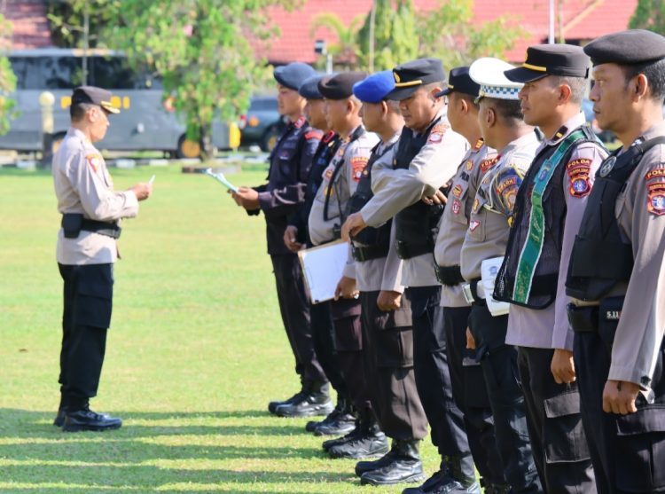 Polda Kalimantan Tengah menyatakan kesiapannya dalam mengamankan rangkaian kegiatan Hari Buruh atau May Day 2025 yang berlangsung di Kantor Gubernur, Jl. RTA. Milono, Kota Palangka Raya, Kamis (01/5/2025).