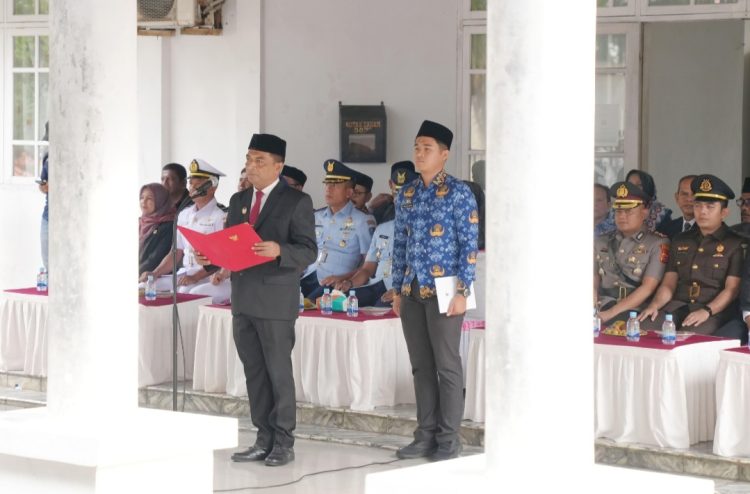Kegiatan tersebut berlangsung di halaman kantor Wali Kota Sabang dan dihadiri oleh Forkopimda, perwakilan dari Dinas, para Guru, serta siswa-siswi dari berbagai sekolah di Kota Sabang.