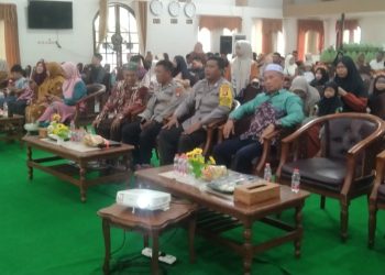 Kepolisian Resor Kota (Polresta) Palangka Raya, Polda Kalteng melalui Polsek Pahandut menghadiri acara pentas seni dan pelepasan peserta didik Taman Asuh Anak Muslim (TAAM) dan Raudhatul Atfal (RA) Hidayatul Insan.