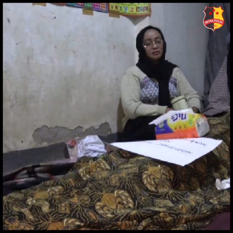 Seorang siswa Sekolah Dasar Negeri Maccini Sawah Satu kelas VI SD bernama Muhammad Raja Afnan usia 15 tahun dinyatakan meninggal dunia meski telah mendapatkan perawatan medis selama lima hari pada tiga Rumah Sakit berbeda, usai dikeroyok diduga rekannya, di Makassar, Sulawesi Selatan.