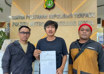 Tindakan kekerasan tersebut dilaporkan ke pihak kepolisian dan telah tercatat dalam Surat Tanda Penerimaan Laporan (STPL) dengan Nomor: LP/B/755/VI/2025/SPKT/POLRES METRO TANGERANG KOTA/POLDA METRO JAYA, tertanggal Senin, 2 Juni 2025 pukul 15.57 WIB.