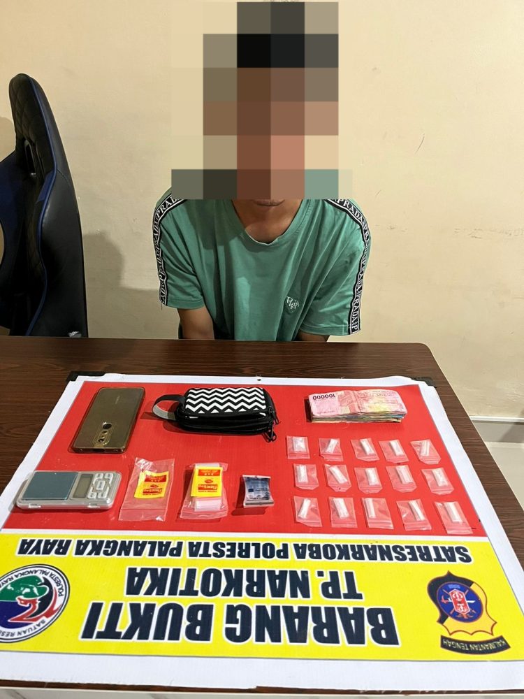 Petugas berhasil mengamankan seorang pria berinisial UCB alias Ujang (43) yang diduga kuat sebagai pengedar narkotika jenis sabu.