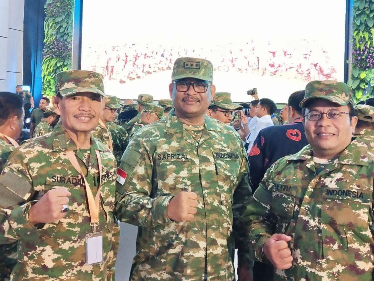 Wali Kota Sabang Zulkifli H. Adam bersama Wakil Wali Kota Sabang Suradji Junus, mengikuti retreat kepala daerah gelombang ke dua. Kegiatan yang dibuka langsung oleh Wakil Menteri Dalam Negeri (Wamendagri) Bima Arya Sugiarto itu, berlangsung di Kampus Institut Pendidikan Dalam Negeri (IPDN), pada Minggu, 22 Juni 2025.