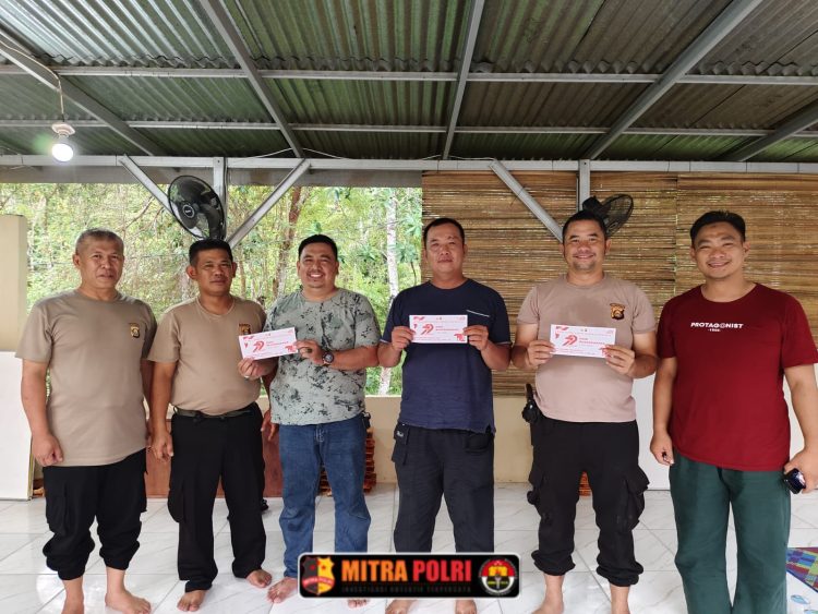 Polsek Tanjung Batu menggelar perlombaan tradisional Gaplek yang berlangsung meriah di halaman Mako Polsek Tanjung Batu, Selasa (23/06/2025).