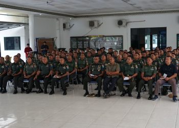 Anggota Kodim 1016/Plk ikuti pengarahan Pangdam XII/Tanjungpura melalui Video Conference bertempat di Aula Makodim 1016/Plk, Rabu 25 Juni 2025.