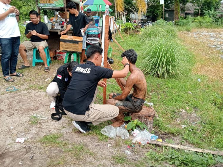 Seksi Kedokteran dan Kesehatan (Dokkes) Polresta Palangka Raya turut hadir dengan menyiagakan pelayanan kesehatan lapangan (keslap) bagi para peserta dan panitia.