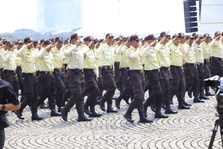 Keterlibatan langsung para satuan pengamanan (Satpam) dan unsur Potensi Masyarakat (Potmas) lainnya dalam rangkaian upacara dan devile yang akan digelar.