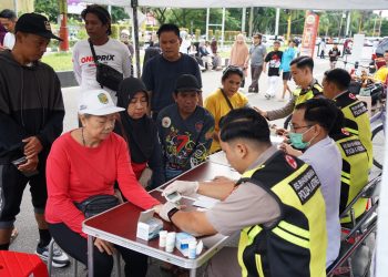 Rumah Sakit (Rumkit) Bhayangkara Tingkat III Palangka Raya Polda Kalteng kembali mengadakan Pelayanan Kesehatan Keliling (Yankesling) atau pemeriksaan kesehatan secara gratis kepada masyarakat bertempat di area Car Free Day (CFD) Kota Palangka Raya, Minggu (29/6/2025) pagi.