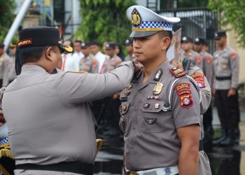 Polda Kalteng menggelar Upacara Laporan Kenaikan Pangkat bagi para personel kesatuannya yang telah dinyatakan layak dan memenuhi syarat untuk menerima kenaikan pangkat.