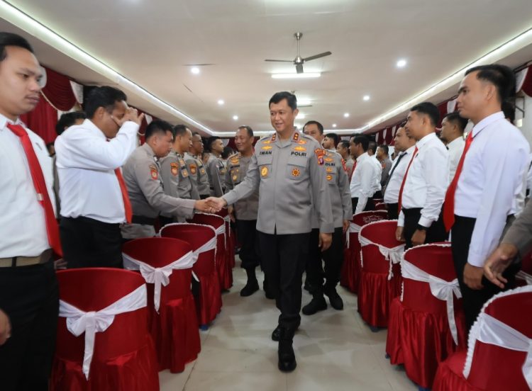 Kapolda Kalimantan Tengah Irjen Pol Drs. Iwan Kurniawan, S.I.K., M.Si. kembali melakukan kunjungan kerja (kunker) ke jajaran Polres Barito, Jumat (13/6/2025).