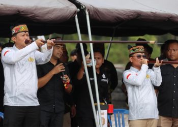 Lomba menembak dan sipet mewarnai rangkaian Hari Bhayangkara ke-79 yang digelar Polda Kalimantan Tengah (Kalteng), di Lapangan Tembak Multifungsi Wira Pratama, Jl. Tjilik Riwut Km.21, Kota Palangka Raya, Selasa (17/6/2025).