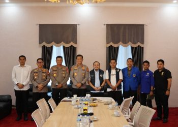 Kapolda Kalimantan Tengah (Kalteng), Irjen Pol Iwan Kurniawan, menerima kunjungan audiensi dari Ketua Komite Nasional Pemuda Indonesia (KNPI) Prov. Kalteng, M.Alfian Mawardi di Rumah Jabatan Kapolda, Senin (30/6/2025).