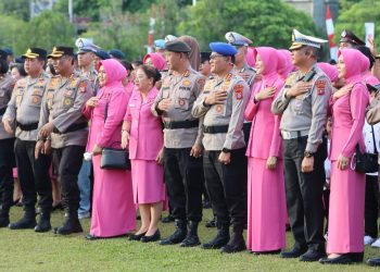 Kepolisian Daerah Kalimantan Tengah (Polda Kalteng) menggelar Upacara Korp Raport Kenaikan Pangkat setingkat lebih tinggi bagi 630 personel Polri dan ASN Polri, bertempat di Lapangan Barigas, Mapolda Kalteng, Senin (30/6/2025) pagi.