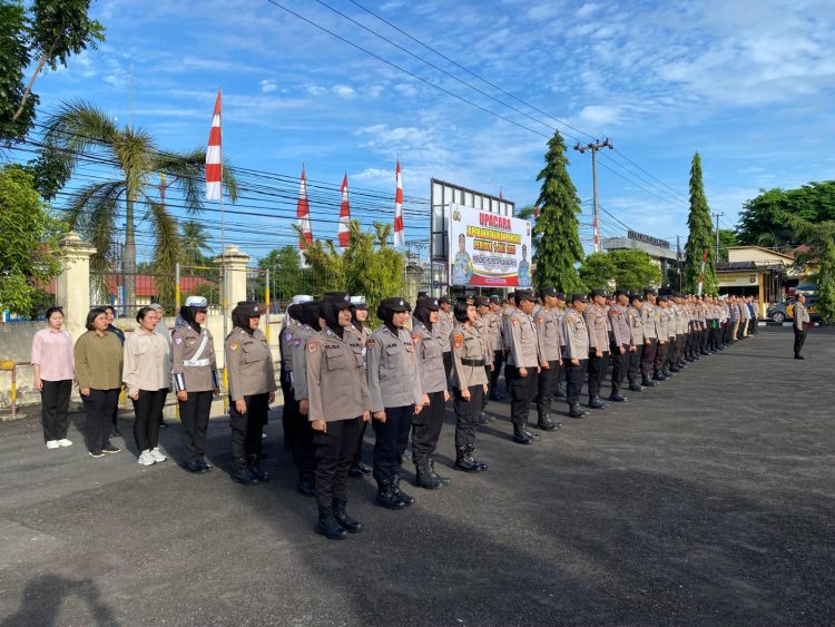 Apel pagi di Mapolresta Palangka Raya, Senin (1/7/2025).