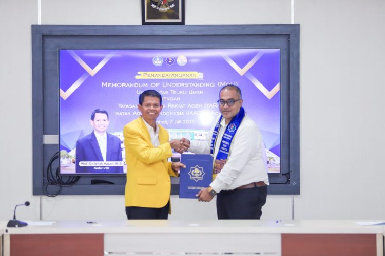 MoU ditandatangani langsung oleh Rektor UTU, Prof. Dr. Ishak Hasan, M.Si. bersama Ketua YARA, Safaruddin, S.H., M.H, disaksikan oleh para Perwakilan YARA se-Aceh di Gedung Ruang Rapat Rektor.