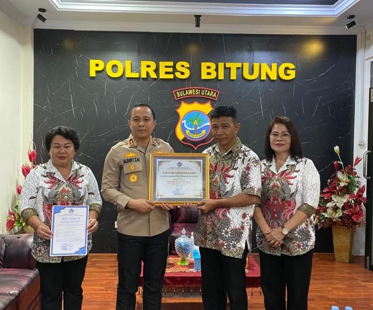 Kapolres Bitung, AKBP Albert Zai, SIK, MH, memberikan apresiasi tinggi atas pencapaian luar biasa Primer Koperasi Polres Bitung yang dinobatkan sebagai koperasi terbaik di Provinsi Sulawesi Utara.