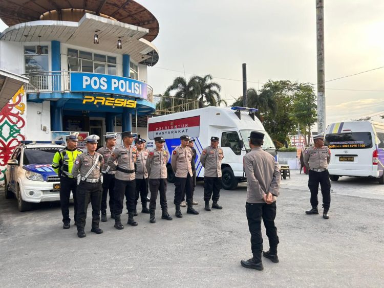 Polresta Palangka Raya menggelar apel kesiapan pengamanan di kawasan Bundaran Besar, Kota Palangka Raya, Minggu (27/7/2025).