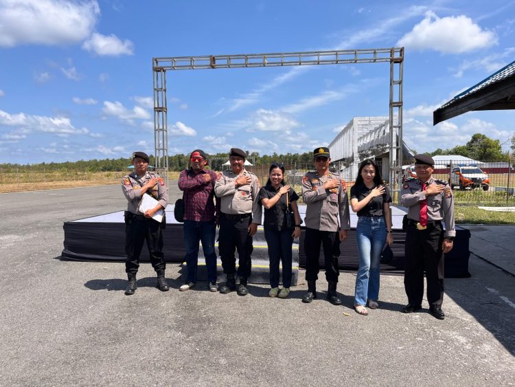 Satpamobvit Polresta Palangka Raya melaksanakan kegiatan Risk Assessment di arena sirkuit Sabaru, Kamis (31/7/2025), untuk memastikan kesiapan keamanan lokasi ajang balap tersebut.