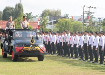 Kegiatan tersebut, secara resmi dibuka oleh Kapolda Kalteng Irjen Pol Iwan Kurniawan, saat memimpin apel gelar pasukan Ops Patuh Telabang 2025, bertempat di Lapangan Barigas, Mapolda setempat, Senin (14/7/2025).