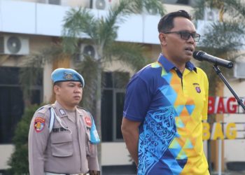 Kasatsamapta Kepolisian Resor Kota (Polresta) Palangka Raya, Polda Kalteng, AKP Suyatman berkesempatan untuk memimpin apel pagi yang dilaksanakan oleh kesatuannya, Jumat (18/7/2025) pagi.