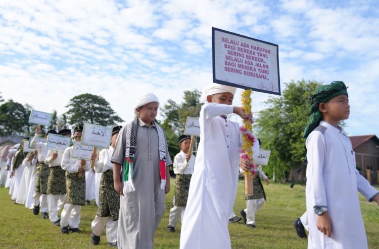 Kegiatan tahunan yang digelar Dinas Syariat Islam dan Pendidikan Dayah ini, dilepas oleh Wakil Wali Kota Sabang Suradji Junus bersama Forkopimda Kota Sabang, di Lapangan Darma Bakti, jalan Yos Sudarso, Kamis (24/7/25).
