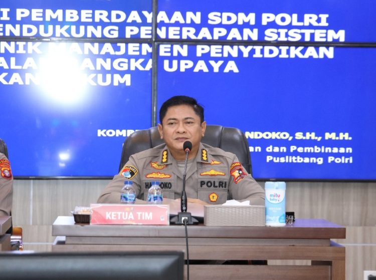 Ketua Tim Penelitian Bidang Pembinaan Puslitbang Polri, Kombes Pol A. Widihandoko