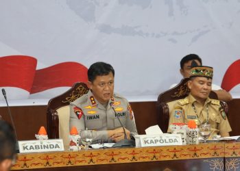 Rapat Koordinasi Tim Monitoring Percepatan Program Cetak Sawah dan Optimalisasi Lahan di Prov. Kalteng Tahun 2025, bersama Gubernur H. Agustiar Sabran dan Forkopimda Kalteng, di Aula Jayang Tingang, Kantor Gubernur setempat. Selasa (29/7/2025).