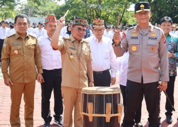 Kepala Kepolisian Daerah Kalimantan Tengah (Kapolda Kalteng), Irjen Pol Iwan Kurniawan, S.IK., M.Si. , memberikan motivasi bagi mahasiswa baru Universitas Palangka Raya (UPR).