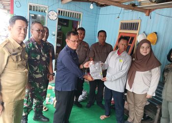 Kegiatan yang dilaksanakan di Jalan Mangkuraya RT 02 RW 01 Kelurahan Kereng Bangkirai tersebut dihadiri oleh Dinas Perikanan Provinsi Kalteng, Dinas Perikanan Kota Palangka Raya, Lurah Kereng Bangkirai, Bhabinkamtibmas dan Satpol PP Kota Palangka Raya, serta perwakilan kelompok nelayan penangkap ikan Kelurahan Kereng Bangkirai.