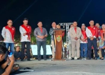Acara spektakuler tersebut dihadiri langsung oleh Gubernur Kalimantan Tengah beserta Wakil Gubernur, Kapolda Kalteng, Danrem 102/Pjg, Kabinda, Kajati, Ketua DPRD, Forkopimda, serta para tamu undangan lainnya.