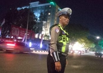 Satuan Lalu Lintas (Satlantas) Polresta Palangka Raya bersama Ditlantas Polda Kalteng melaksanakan pengamanan dan pengaturan lalu lintas (Pamturlalin) pada acara Huma Betang Night yang digelar di Bundaran Besar Kota Palangka Raya. Senin 18/8/2025.
