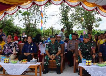 Kegiatan TNI Manunggal Membangun Desa (TMMD) imbangan Ke – 125 di Wilayah Kodim 1016/Palangka Raya resmi ditutup, di Desa Karya Bhakti Kecamatan Rungan Kab.Gunung Mas. Kamis 21/8/2025.