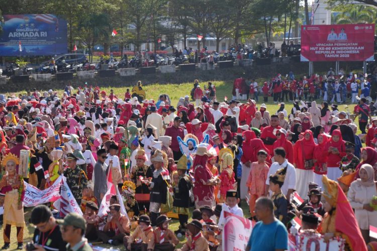 47 sekolah yang ambil bagian dalam karnaval tersebut, terdiri dari 31 SD, 12 SMP, dan 5 SMA dengan total 3.891 siswa. Pawai semakin meriah dengan penampilan tujuh grup drumband, yang berasal dari SDN 1 Sabang, SDN 3 Sabang, SDN 4 Sabang, SDN 6 Sabang, SDN 16 Sabang, MIN Sabang, dan SMA Negeri 1 Sabang.