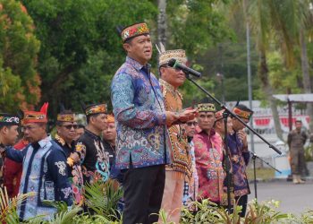 Kapolda Kalimantan Tengah (Kalteng) Irjen Pol Iwan Kurniawan, S.IK., M.Si. menyampaikan apresiasi atas pengukuhan Barisan Pertahanan Masyarakat Adat Dayak (BATAMAD) dan Forum Koordinasi Damang Kepala Adat Kalteng