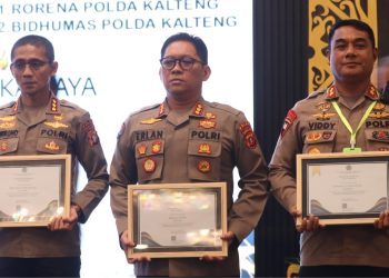 Sebanyak 22 satuan kerja (Satker), termasuk Bidang Hubungan Masyarakat (Bidhumas) Polda Kalteng, berhasil meraih penghargaan atas capaian Indikator Kinerja Pelaksanaan Anggaran (IKPA) terbaik untuk Semester I Tahun Anggaran 2025, yang diberikan oleh Direktorat Jenderal Perbendaharaan (DJPb) Provinsi Kalimantan Tengah.