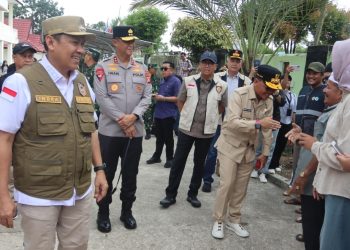 Kapolda Kalteng Irjen Pol Iwan Kurniawan turun langsung meninjau pelaksanaan PSU di sejumlah Tempat Pemungutan Suara (TPS) guna memastikan proses demokrasi berjalan sesuai ketentuan, aman, dan damai.