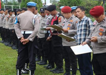 Sebanyak 150 personil gabungan polres dan jajaran polsek melaksanakan apel pagi dalam rangka hari kelima status Siaga Satu menyikapi situasi Kamtibmas secara keseluruhan, khususnya di wilayah Kabupaten Ogan Ilir