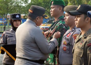 Operasi tersebut diawali dengan melaksanakan Apel Gelar Pasukan dan Sarpras Gabungan bersama Kodim 1016, Dishub dan Satpol PP Kota di Mapolresta Palangka Raya, Jalan Tjilik Riwut Km. 3,5, Kota Palangka Raya, Kalimantan Tengah, Kamis (4/9/2025) pagi.