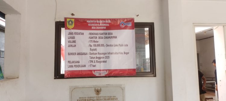 Anggaran Renovasi Kantor Desa Cikahuripan Menelan Biaya Sebesar Rp.150.000.000,- yang Bersumber Dari Bantuan Keuangan Infrastruktur Kab.Bogor. (Foto. Dok: RH/Mitrapolri.com)