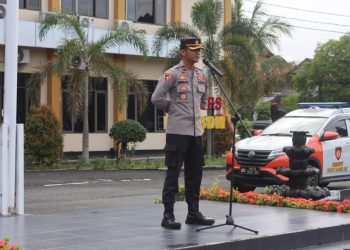 Apel dipimpin oleh Kabagops Polresta Palangka Raya, Kompol Permadi, yang diikuti oleh para perwira, personel gabungan fungsi, serta satuan tugas terkait.