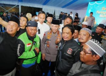 Kapolri Jenderal Sigit di acara Doa Bersama dan Peringatan Maulid Nabi Muhammad SAW di Lapangan Presisi Polda Metro Jaya, Minggu (7/9/2025).