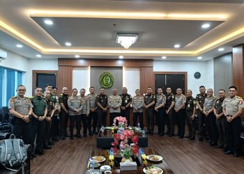 Tim PKDN (Praktik Kerja Dalam Negeri) dari Kelompok Belajar (Pokjar) VI, Sekolah Staff Pimpinan Tinggi (Sespimti) Polri Dikreg ke-34 Tahun 2025, melaksanakan kunjungan kerja ke Kantor Kejaksaan Tinggi (Kejati) Kalimantan Tengah (Kalteng), Senin (8/9/2025).